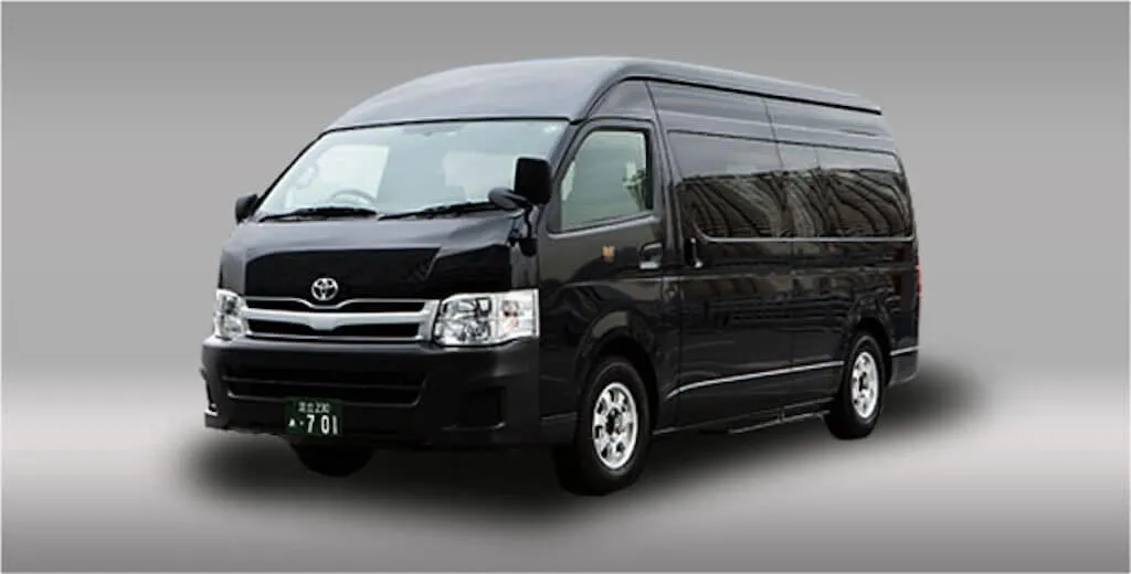 Sewa Hiace Premio di Bandung
